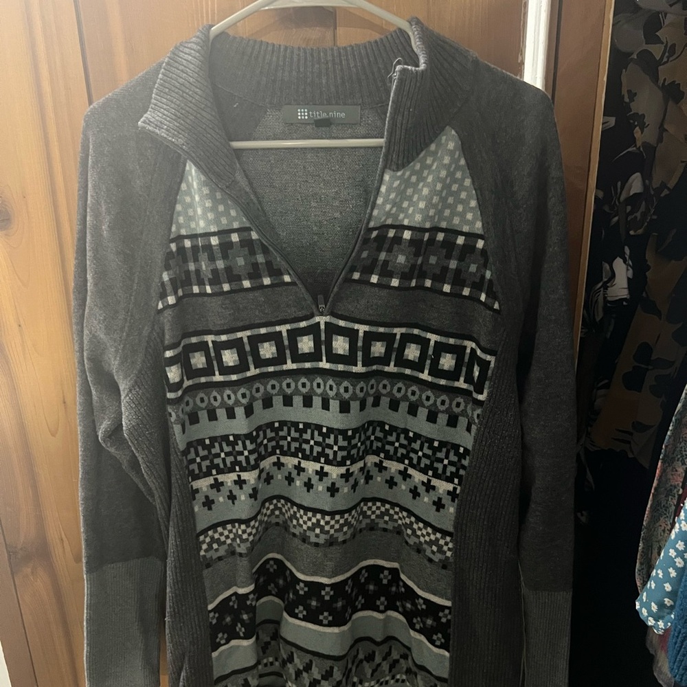 Title Nine “Delilah 1/4 Zip Tunic”